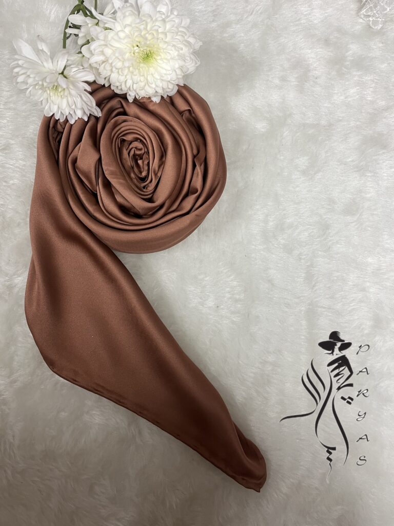 روسری قهوه ای