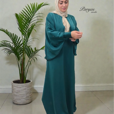 اگر به دنبال ترکیبی از وقار، راحتی و استایل مدرن هستید، عبای مدل یسنا همان گزینه‌ای است که کمد لباس شما برای سال ۱۴۰۵ به آن نیاز دارد. این عبا نه تنها یک پوشش، بلکه بیانیه‌ای از سلیقه خاص شما در انتخاب مانتو لاکچری است.